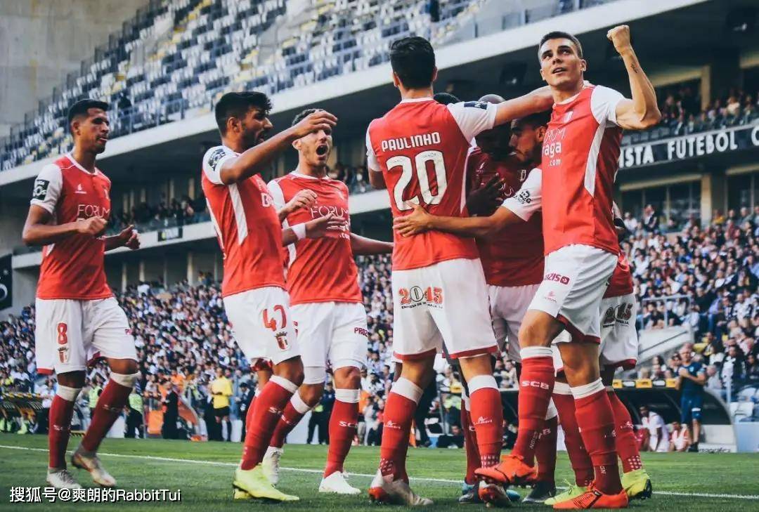 关于关键战柏林联合刷新队史纪录：美洲杯节点到来；悬念犹存；医务组通报恢复的信息