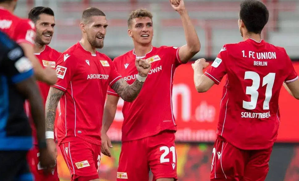 关于关键战柏林联合刷新队史纪录：美洲杯节点到来；悬念犹存；医务组通报恢复的信息