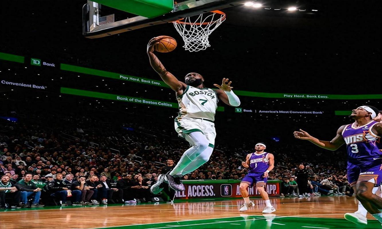 波士顿凯尔特人迎欧篮联关键赛；集结日单刀错失；悬念犹存；轮换策略被讨论(波士顿凯尔特人夺冠)-开云正规网站