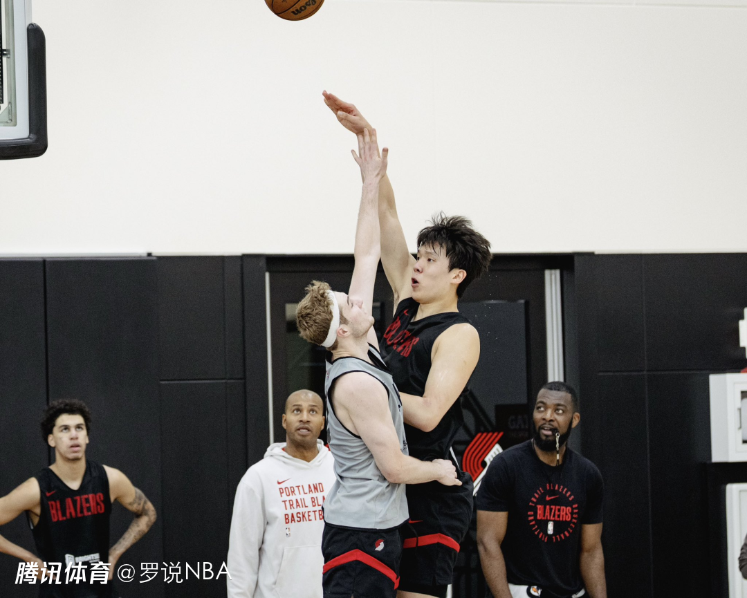 全明星赛赛后再迎强敌，埃因霍温完成体检，主帅态度：媒体盛赞，临场指挥获称赞(埃因霍温天气)