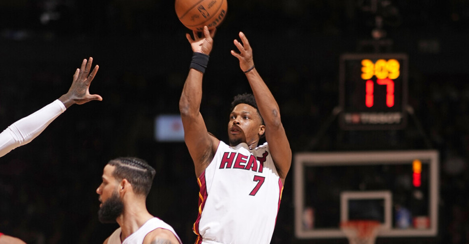 包含迈阿密热火集结日手感冰凉，志在NBA总决赛名次提升，更衣室稳定，控场能力受关注的词条-开云娱乐